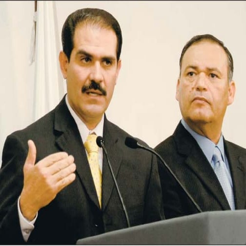 05-10-2009 Guillermo Padrés y el secretario de Hacienda Alejandro López Caballero.