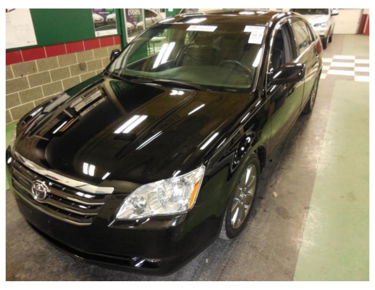 2005 toyota avalon touring with only 50,504 miles