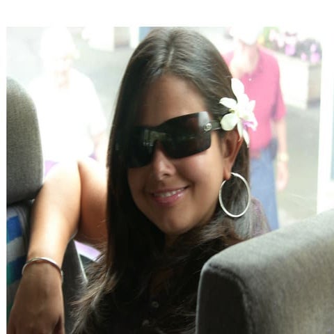 Baby sola en Hawaii y Loa Angeles