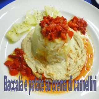Baccalà e patate su crema di cannel...