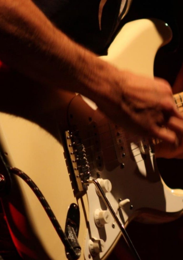 Beginner Electric Guitar Lessons How to get started