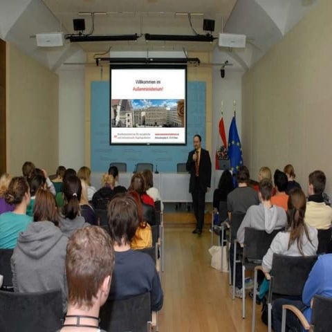 PaulinerInnen zu Besuch im Außenministerium