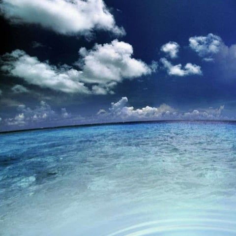 Blue ocean strategy aki