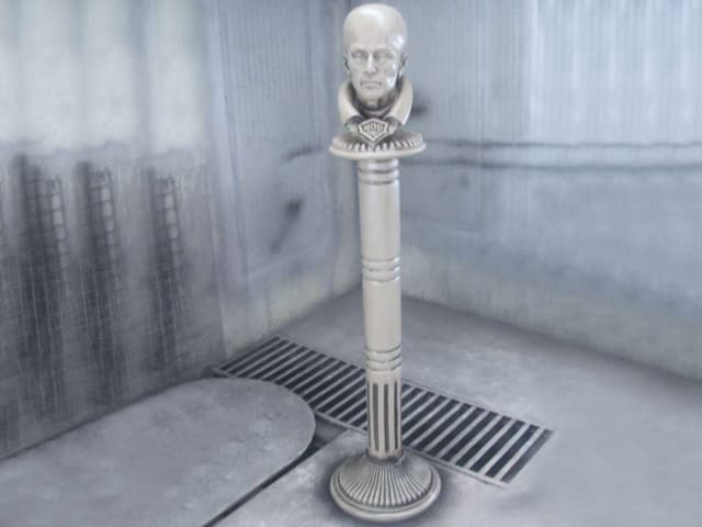 Loui Byrdziak - HogArmor avatar being primed, painted and rubbed.