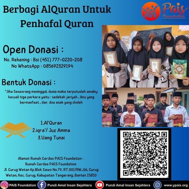 Santri menggunakan perangkat digital untuk belajar Al-Qur'an