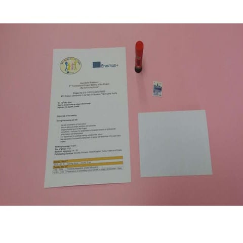 Putting a letter into an evnelope