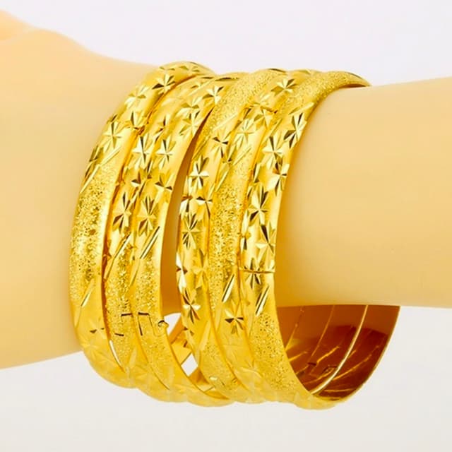 What does platinum jewelry means in Cambodia? Scientific analysis PDF