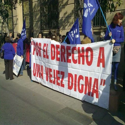 Por el derecho a una vejez digna