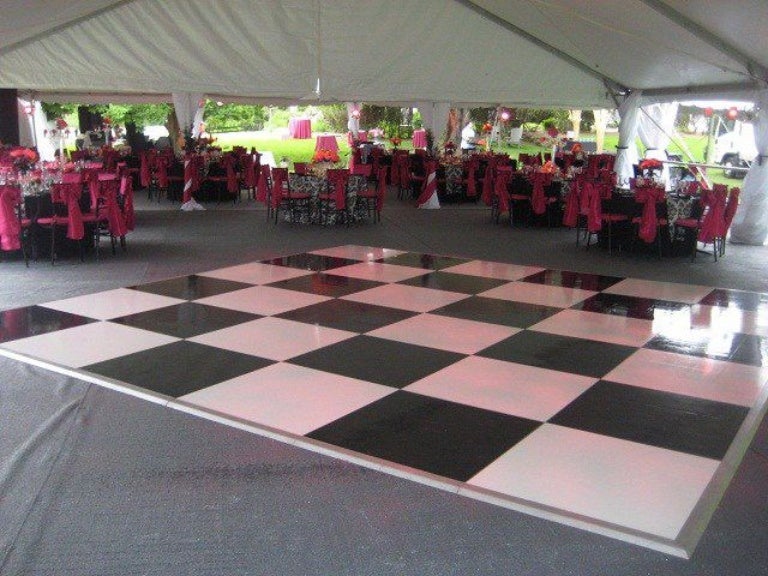 Portable dance floors