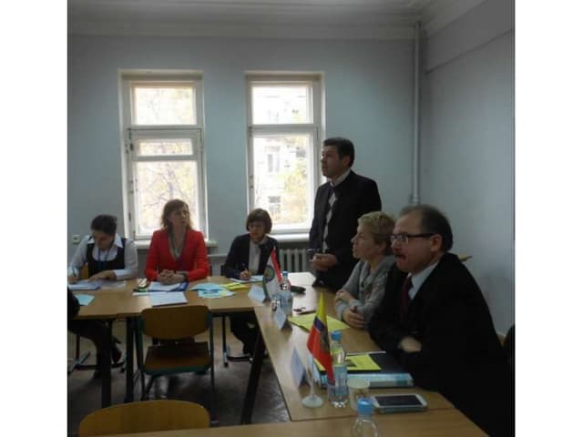 Круглий стіл на тему «Вплив ринку праці на розвиток галузей економіки»