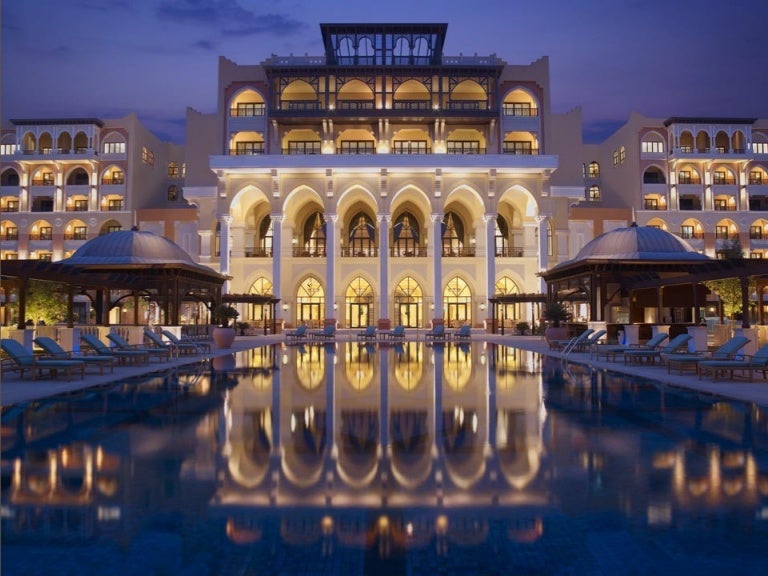 Shangri La Hotel