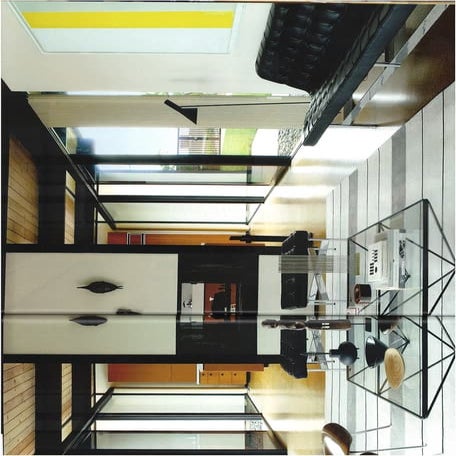 Una casa en Malibú con el suelo de corcho