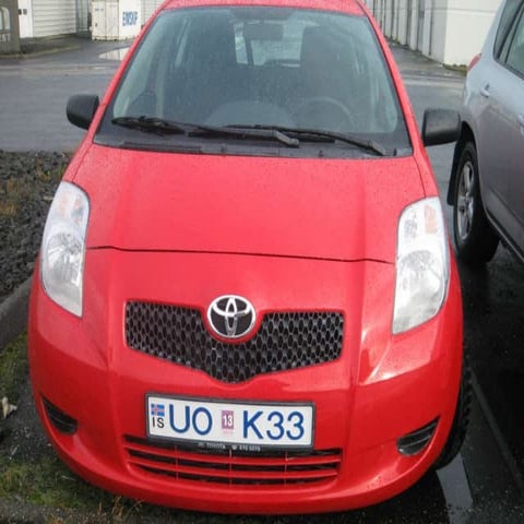 Toyota yaris til sölu UOK-33