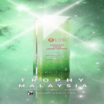UTM Green Trophy at Trophy-World Malaysia | Custom Trophies & Plaques Supplier