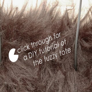 Www.runwaydiy.com   fuzzy tote - steps